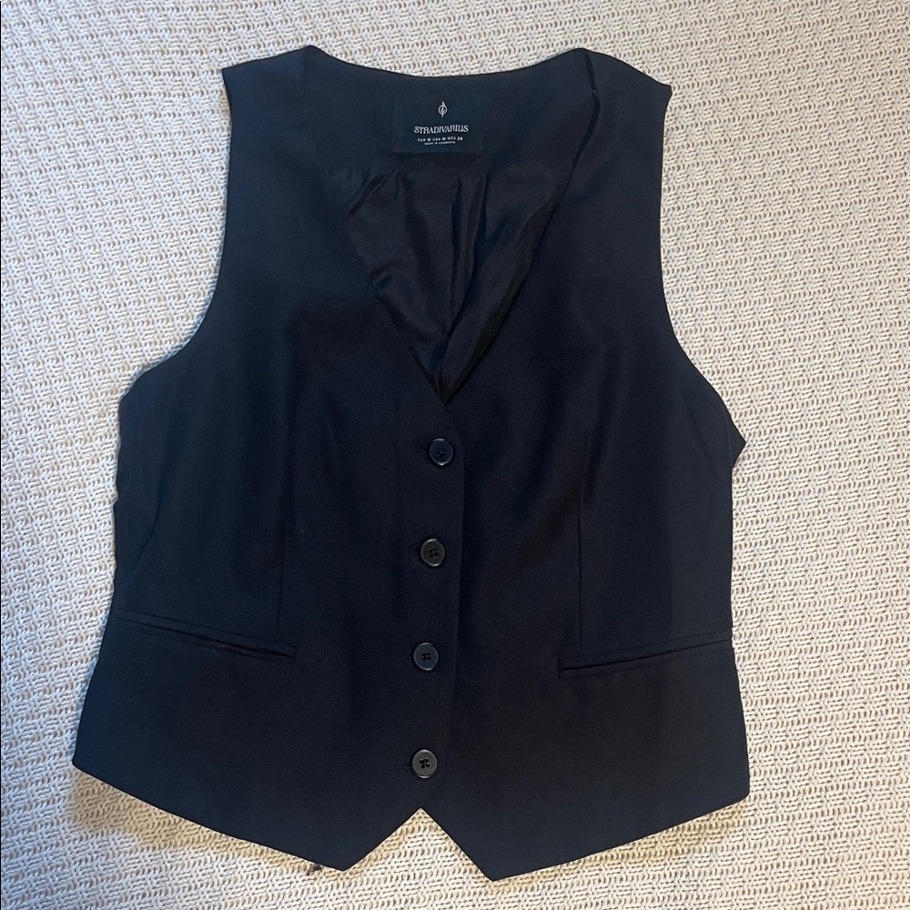 Stradivarius Black Button-Up Vest